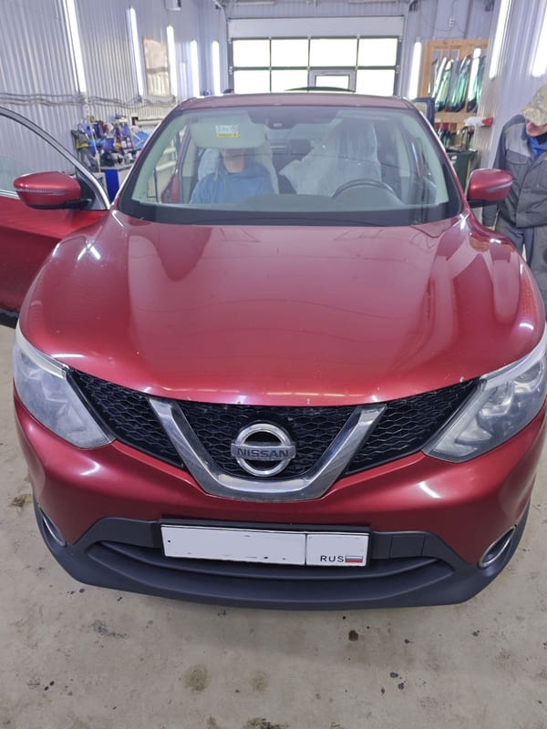 Замена лобового стекла Nissan Qashqai